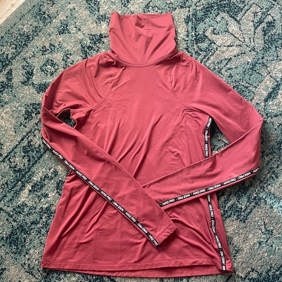 Nike Pro running top - Picture 1 of 5